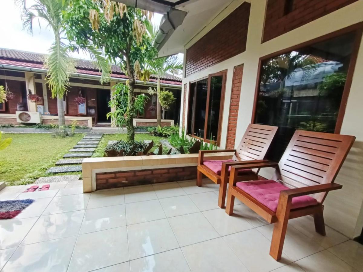 Rumah Kami Guest House 요그야카르타 외부 사진