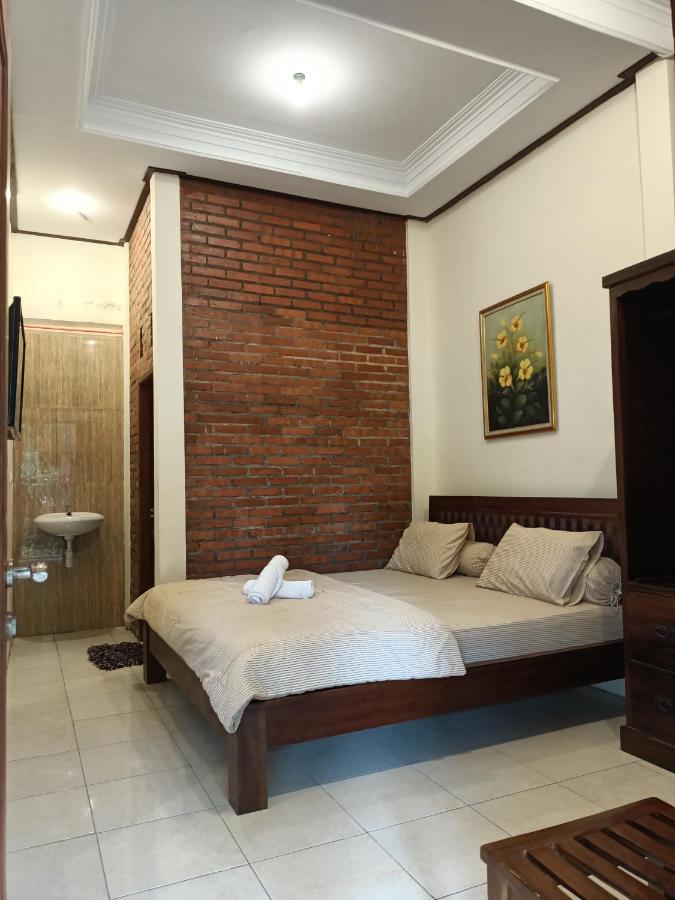 Rumah Kami Guest House 요그야카르타 외부 사진